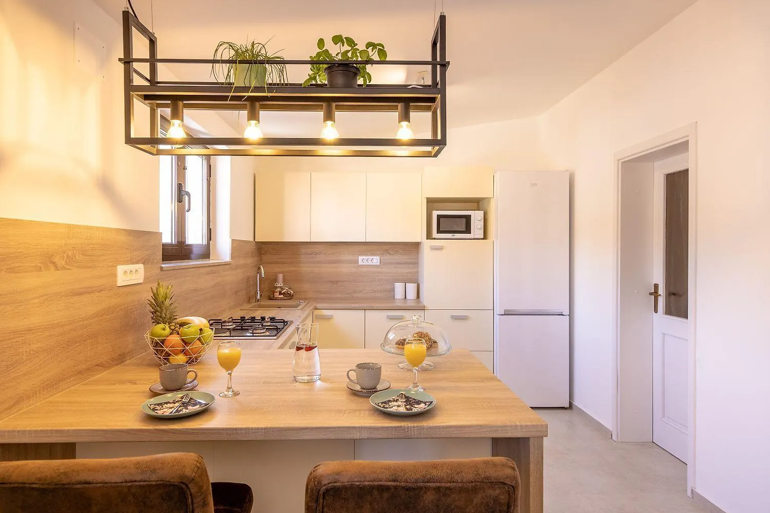 Modernes Apartment Mit Traumhaften Meerblick, Nur 400 Meter Zum Strand 크리크베니카 크로아티아