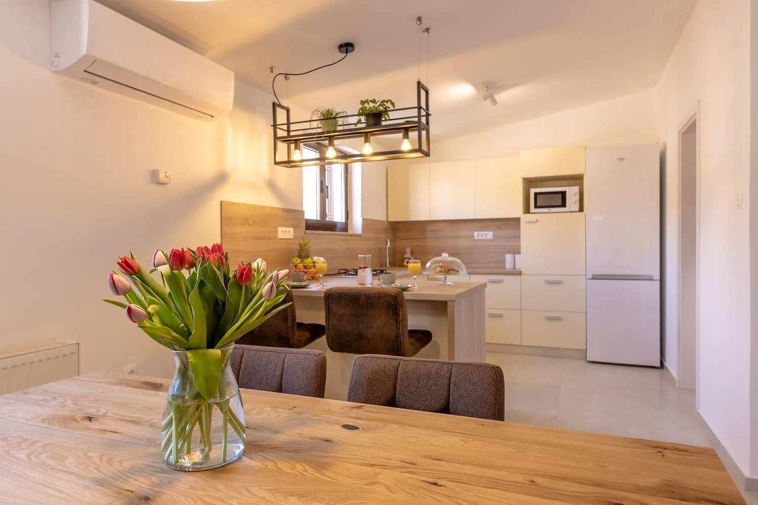 Modernes Apartment Mit Traumhaften Meerblick, Nur 400 Meter Zum Strand 크리크베니카
